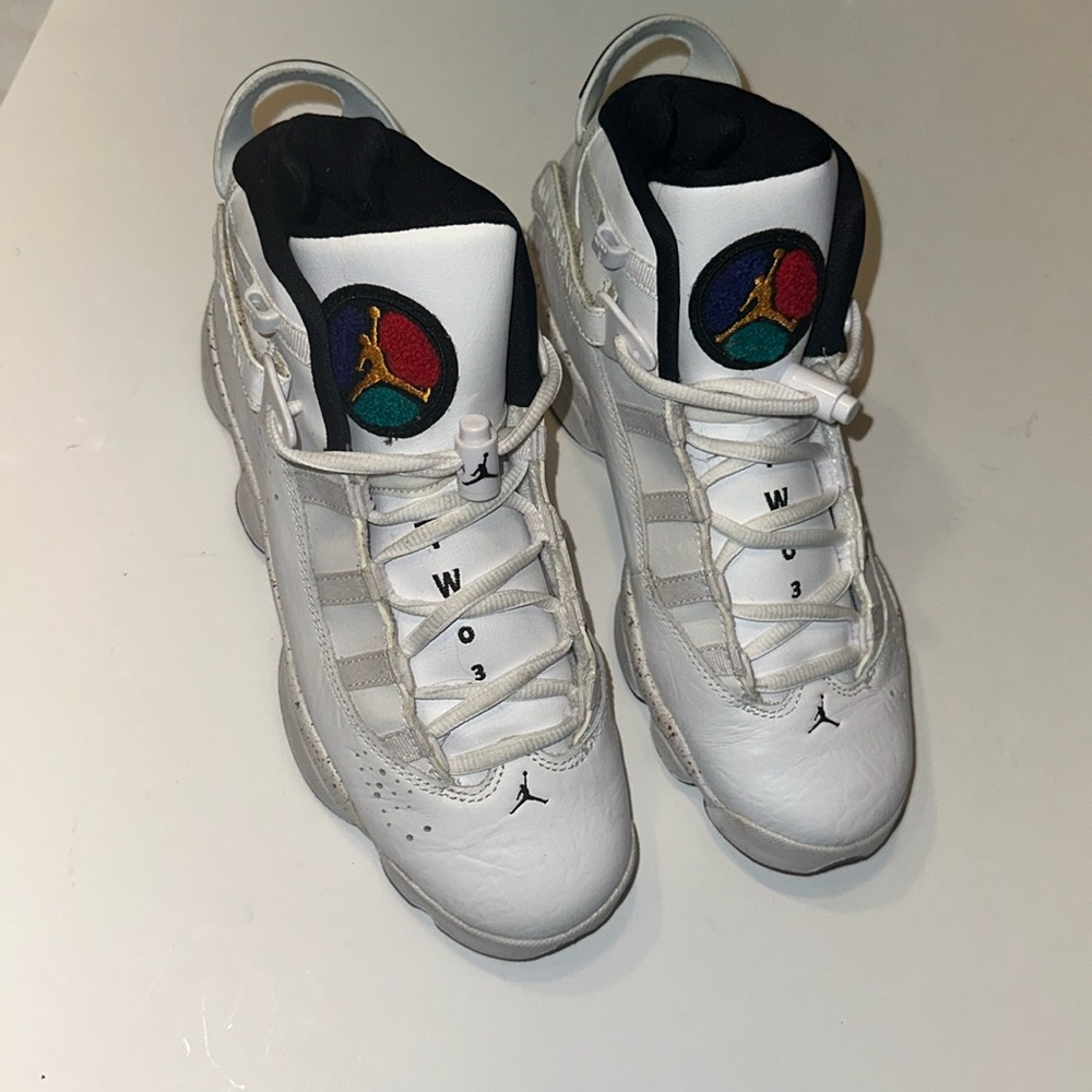 Air Jordan Two3